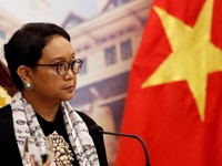Menlu Retno: RI Pahami Keputusan Arab Larang Sementara Umroh