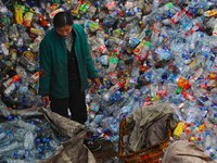 China Berhenti Jadi Penampung Sampah, Dunia Kebingungan