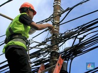 PLN Bisa Sulap 40 Juta Tiang Listrik Jadi Charger Mobil Listrik