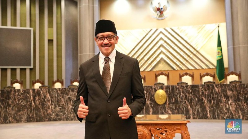 Mahkamah Agung (MA) secara resmi melantik Dody Budi Waluyo sebagai Deputi Gubernur Bank Indonesia (BI) periode 2018-2023.