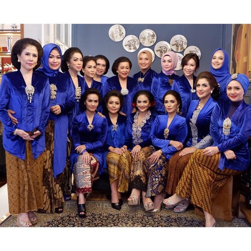 Gaya Glamour Geng Kepompong, Genk Arisan Krisdayanti dan 