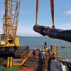 Hantaman Jangkar Diduga Penyebab Patah Pipa Pertamina
