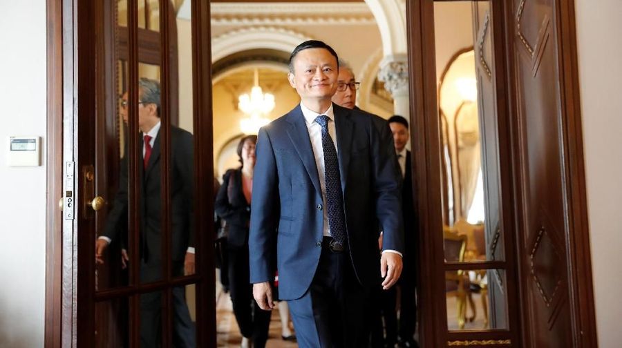 Jack Ma, founder of Chinese e-commerce giant Alibaba, arrives for a meeting with Thailand's Prime Minister Prayuth Chan-ocha in Bangkok, Thailand, April 19, 2018 during a visit to the country to announce the group's investment in the Thai government's Eastern Economic Corridor (EEC) scheme. REUTERS/Jorge Silva/Pool