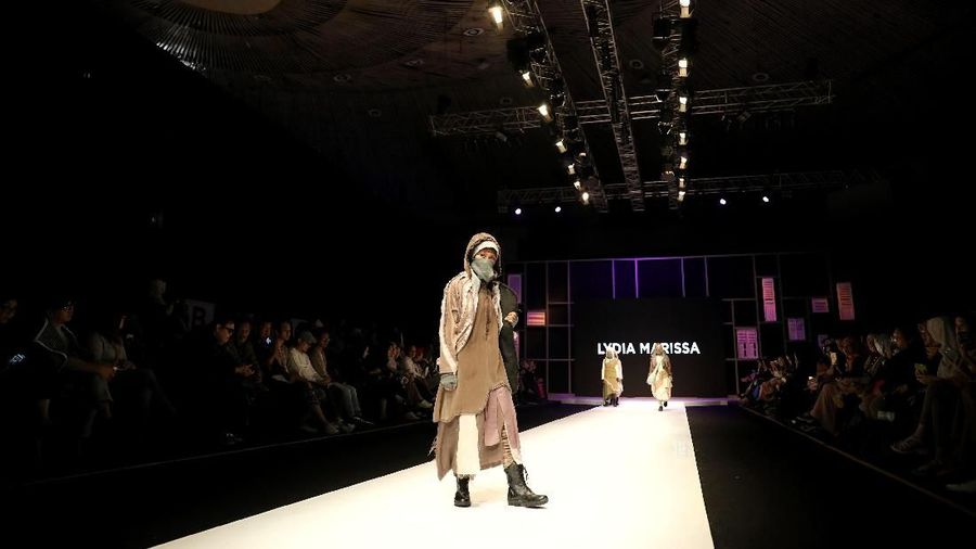 Tampil di Muffest 2018, Islamic Fashion Institute angkat tema De Brevitate Vitae.