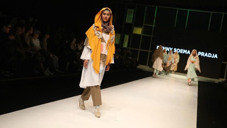 Tampil di Muffest 2018, Islamic Fashion Institute angkat tema De Brevitate Vitae.