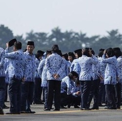 THR PNS Cair Awal Juni 2018, Jokowi Segera Teken Aturannya