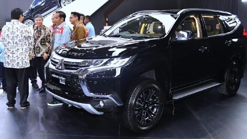 Presiden Joko Widodo hari ini membuka Indonesia International Motor Show 2018.