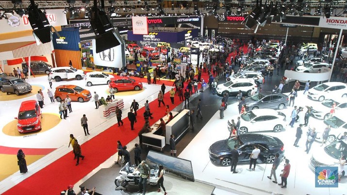 Penjualan kendaraan milik anak usaha PT Astra International Tbk (ASII) pada tahun 2020 diyakini masih akan tumbuh stagnan.