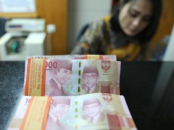 Pukul 15:00 WIB: Duh, Rupiah Kian Lemah di Rp 15.045/US$