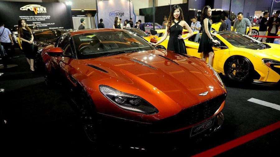 Plus-Minus Rencana Sri Mulyani Beri Cukai Buat Mobil-Motor