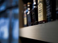 Perusahaan Ini Tawarkan Alkohol Gratis di Jam Kerja dan Cuti Mabuk