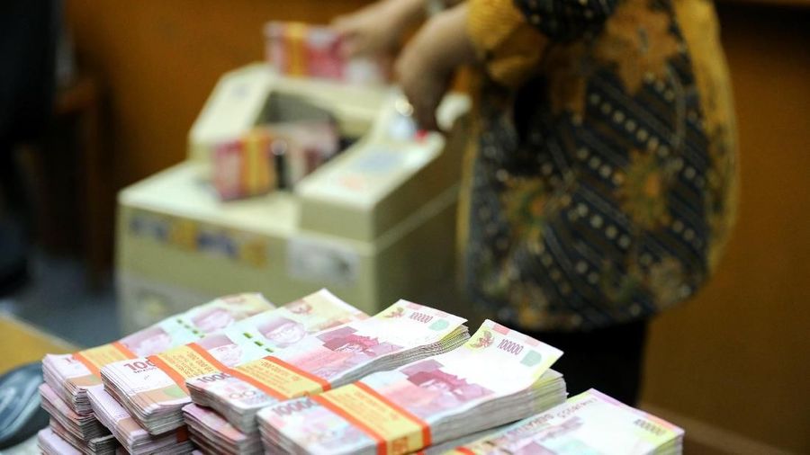 Nilai tukar rupiah hari ini melemah 0,18% dibandingkan posisi penutupan perdagangan kemarin.