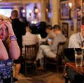 WNI di Inggris Sulit Sewa-Kurangi Makan Resto, Imbas Krisis?