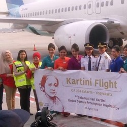 Hari Kartini, Seluruh Kru Penerbangan Garuda Perempuan