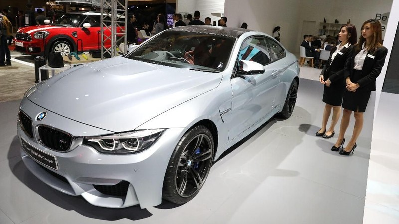 Jenis mobil dengan harga kelas menengah hingga mahal, mobil keluarga sampai supercar ikut meramaikan gelaran ini.