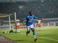 Persib Unggul 2-0 Atas Persiwa di Babak Pertama