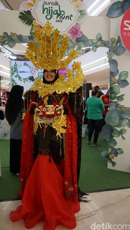 Lihat Kostum  Terheboh di Sunsilk Hijab  Hunt Medan