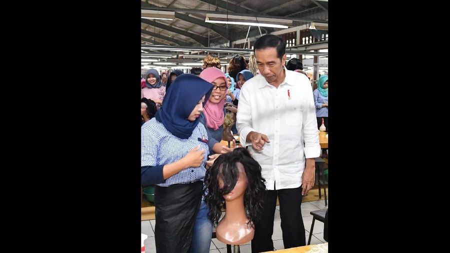 Purbalingga merupakan pusat industri bulu mata palsu terbesar kedua di dunia dan menyerap kurang lebih 60 ribu tenaga kerja lokal.
