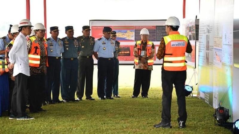 Dengan adanya bandara yang mampu mendukung mobilitas orang dan barang nantinya dapat semakin meningkatkan perindustrian di kawasan tersebut.