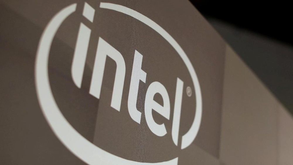 Intel Menggila Saham Melonjak Tertinggi Sejak 1987