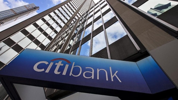 FILE PHOTO: A view of the exterior of the Citibank corporate headquarters in New York, New York, U.S. May 20, 2015.   REUTERS/Mike Segar