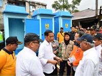 Jokowi Bantu Rp 500 Ribu/Bulan Korban Gempa Banjarnegara