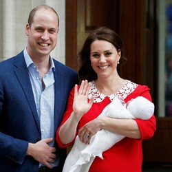 Bukan Kate Middelton, Pangeran William Cinta Mati Wanita Ini