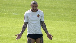 Rahasia Arti Tato Uang di Tubuh Radja Nainggolan