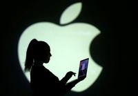 Posisi Apple Sebagai Korporasi Paling Berharga Mulai Digoyang