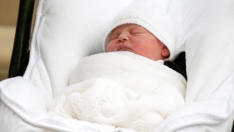 Kate melahirkan bayi berjenis kelamin laki-laki di Lindo Wing, Rumah Sakit St. Mary, London, Inggris