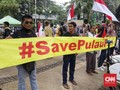 Warga Pulau Pari Protes Bupati Kepulauan Seribu