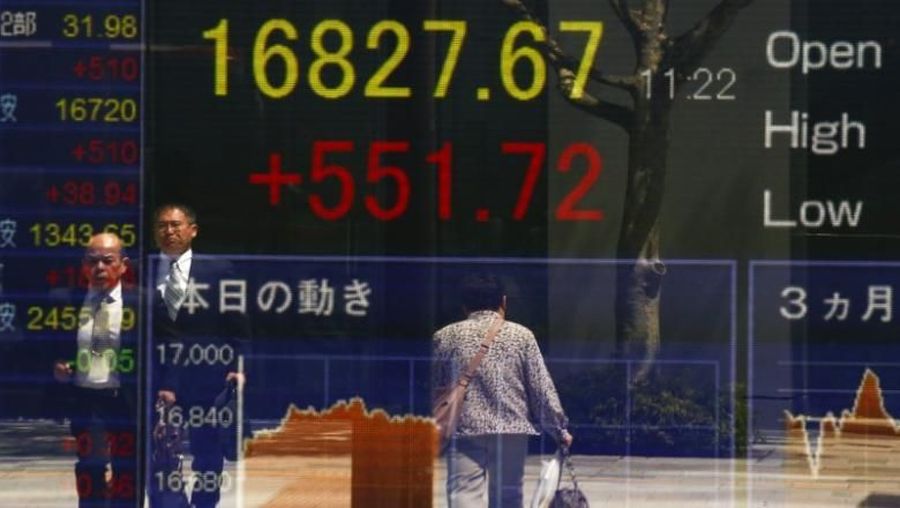 Bursa saham Jepang dibuka melemah pada perdagangan hari ini.