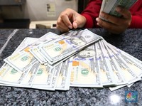 Pukul 14.00 WIB: Dolar Melemah 0,06% ke Rp 13.910