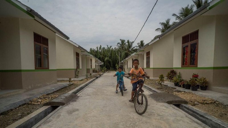 Di Kabupaten Pangandaran, juga akan dibangun Rumah Susun Pondok Pesantren Nurul Bayan Kecamatan Cimerak, untuk mendukung pendidikan para santri.