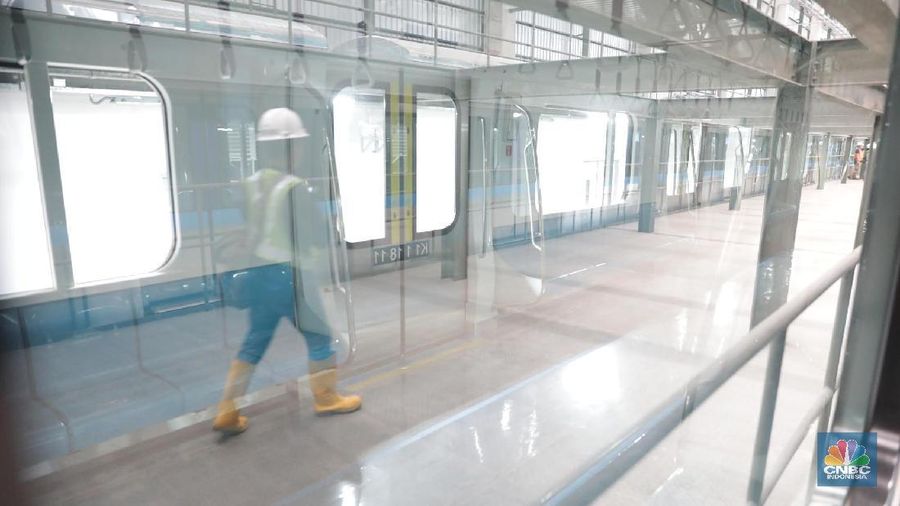 Rencananya pada April dan Desember 2018 akan dilaksanakan uji coba kereta MRT Jakarta tanpa penumpang.