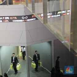 Teror Bom Berlanjut, IHSG Anjlok 1,3%