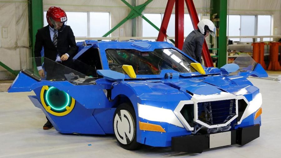 J-deite RIDE adalah mobil yang dapat menjadi robot.