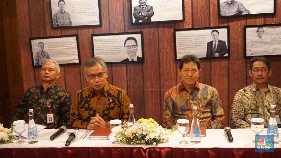 OJK sebut naiknya bunga bank saat ini tak bisa dihindari, meskipun sebenarnya bisa ditekan jika bank terkait melakukan efisiensi