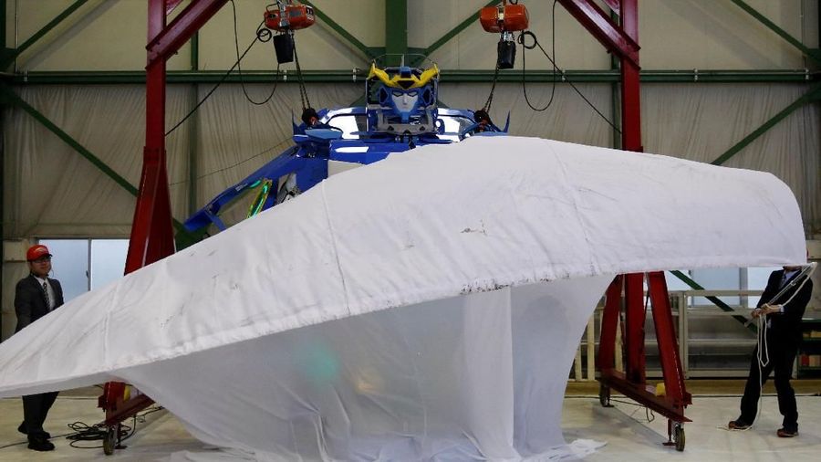 J-deite RIDE adalah mobil yang dapat menjadi robot.