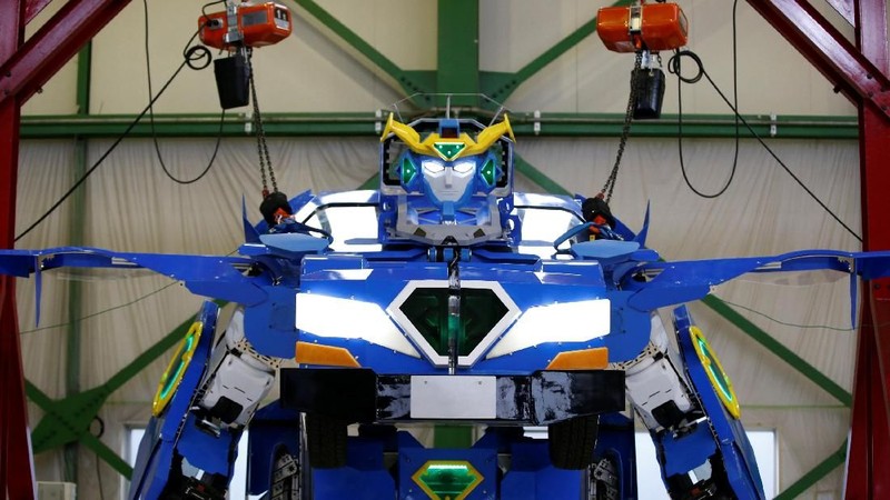 J-deite RIDE adalah mobil yang dapat menjadi robot.