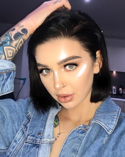 Selebgram Cantik Kabur Setelah Nunggak Sewa Rumah Rp 184 Juta Selebgram Cantik Kabur Setelah Nunggak Sewa Rumah Rp 184 Juta