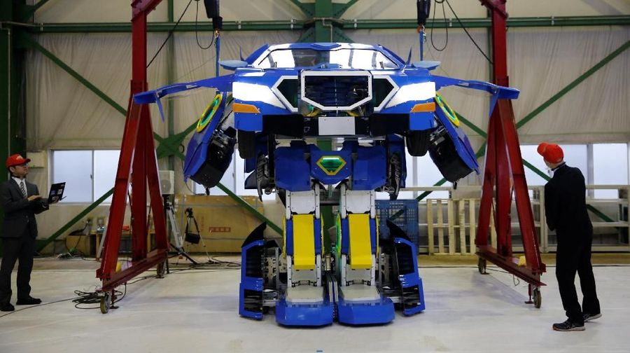 J-deite RIDE adalah mobil yang dapat menjadi robot.