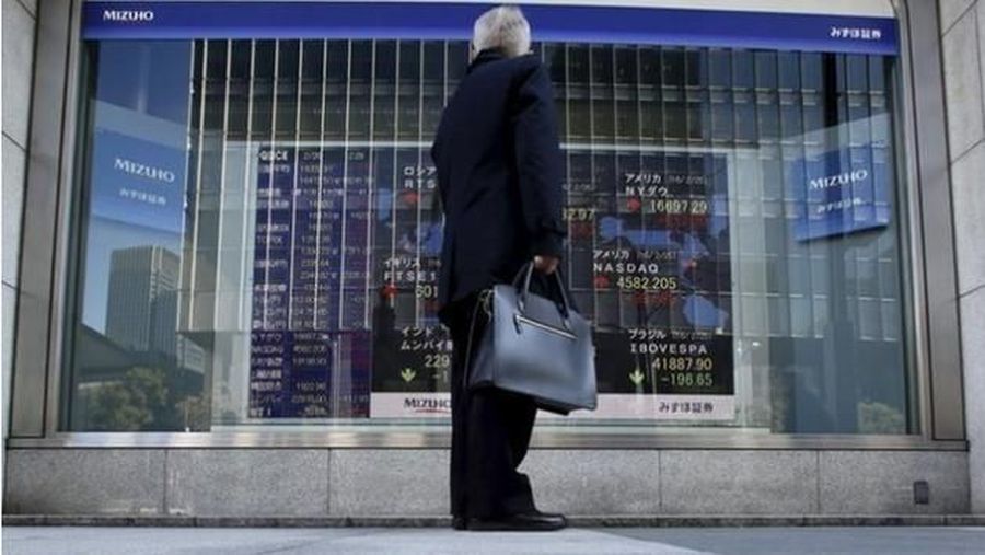 Bursa saham utama kawasan Asia dibuka bervariasi pada hari ini.