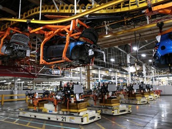 Selain Relaksasi PPnBM, Kredit Mobil Bakal Dapat DP 0% Nih!