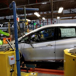 Bos Astra Sebut Pabrik Mobil RI Tak Produktif, Ini Alasannya