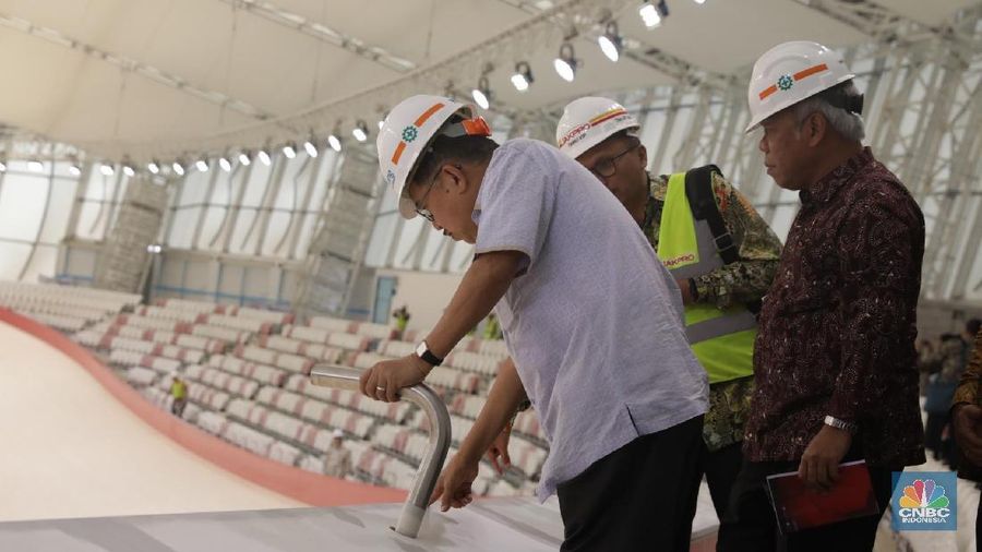 Pengerjaan venue sudah selesai dan saat ini pengerjaan yang masih dilakukan adalah jalur pesepeda di dalam stadion.