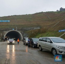 Sebentar Lagi Tol Terowongan Kembar Pertama di RI Rampung