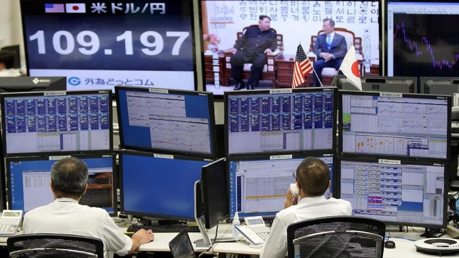 Indeks Nikkei 225 ditutup koreksi 0,78% atau 170,05 poin menjadi 21.546,99.