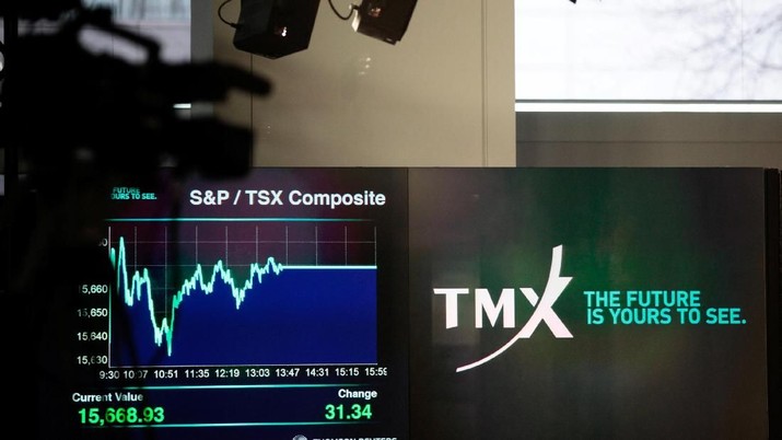 tmx A darkened television studio is seen at the offices of TMX Group, which operates the Toronto Stock Exchange, after the company announced it was shutting down all markets for the rest of the day after experiencing issues with trading on all its exchange platforms in Toronto, Ontario, Canada April 27, 2018. REUTERS/Chris Helgren