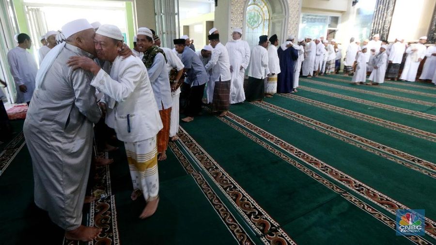 Pemerintah membahas dampak ekonomi apabila ada cuti bersama selama 3 hari.